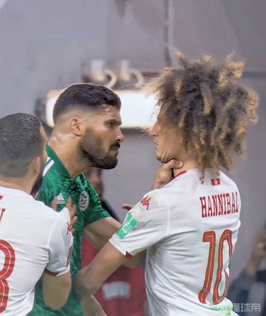 哥倫比亞撃敗阿尔及利亞，各個果比赛中展