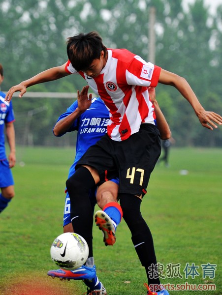 重庆德比：力帆对阵涪阳，争夺三分的简单介绍