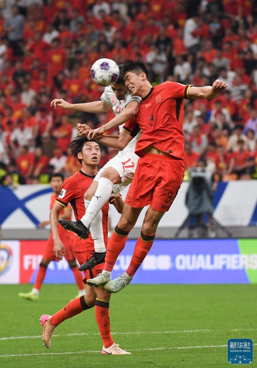 关于国家队备战世预赛，外界热议备战形势的信息