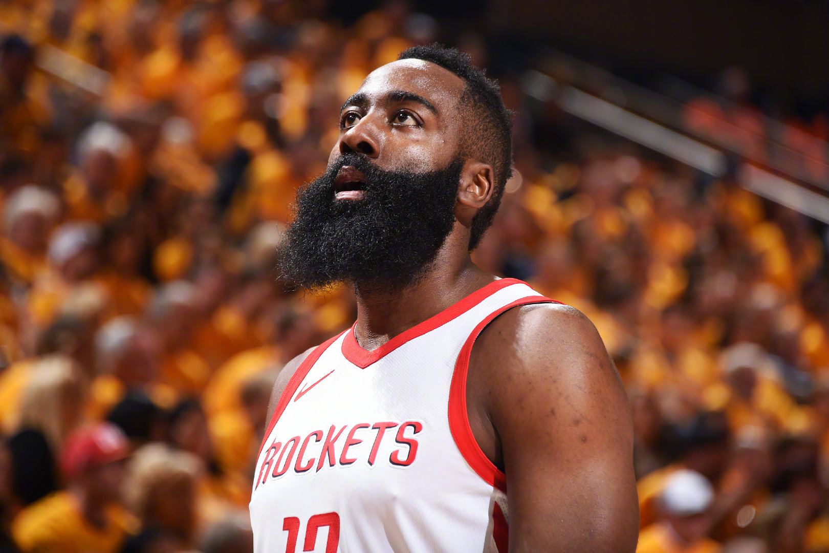 巴西男篮横扫中国男篮，福克斯完成帽子戏法的简单介绍