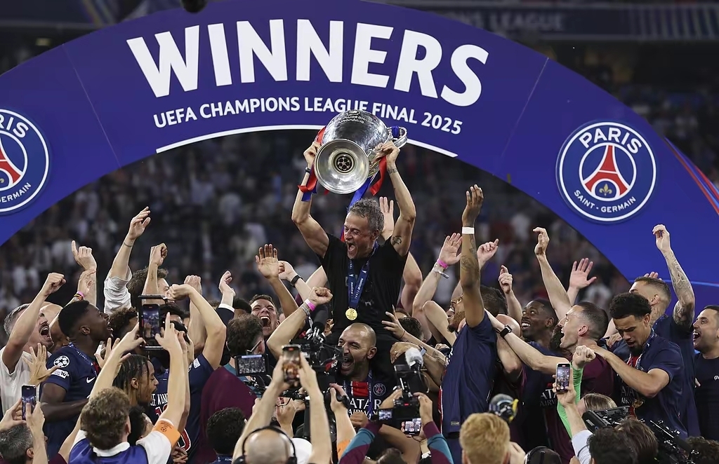 包含欧国联球队喜忧参半，胜败乃兵家常事的词条