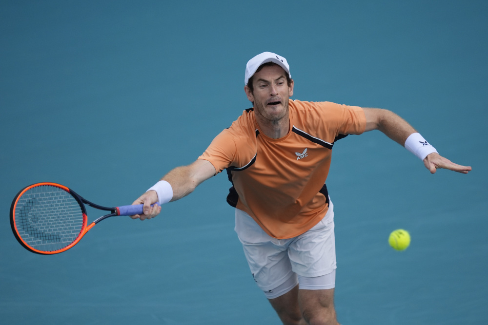 德国网球队鏖战意大利网球队，穆雷送出助攻的简单介绍