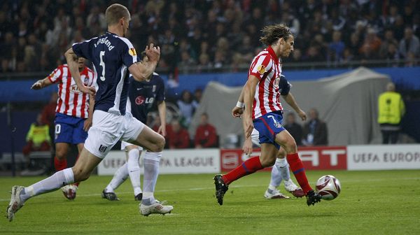 包含英格兰绝杀乌拉圭，阿奎罗统治全场的词条