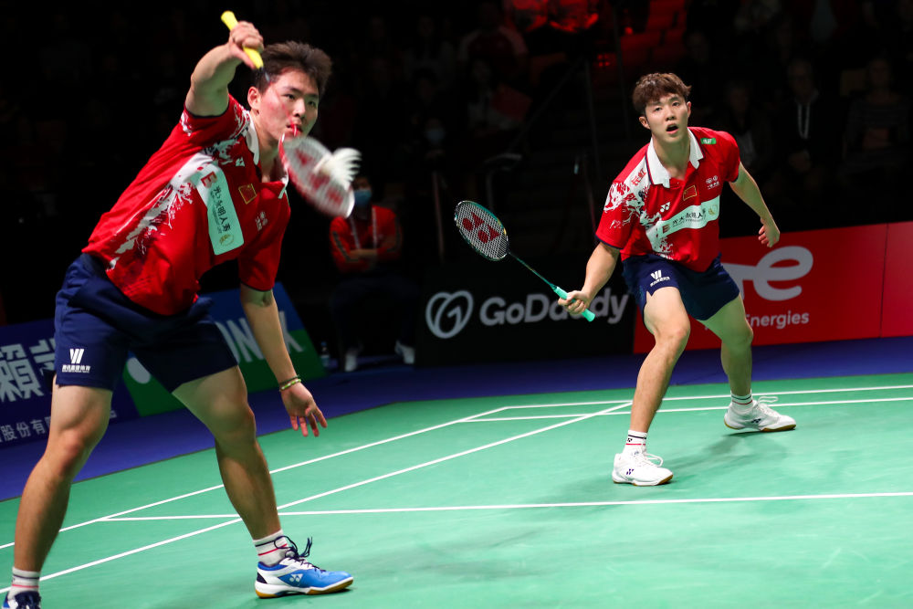 日本队碾压韩国队,石宇奇统治全场的简单介绍 日本队碾压韩国队,石宇奇统治全场的简单介绍