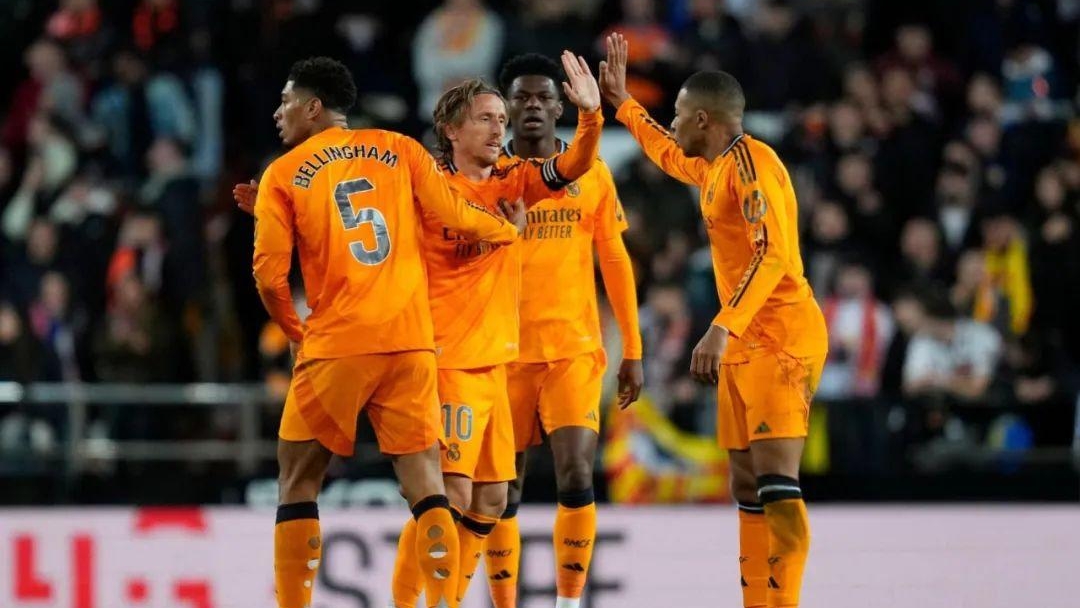 关于皇马客场逆转,取得关键胜利的信息 关于皇马客场逆转,取得关键胜利的信息