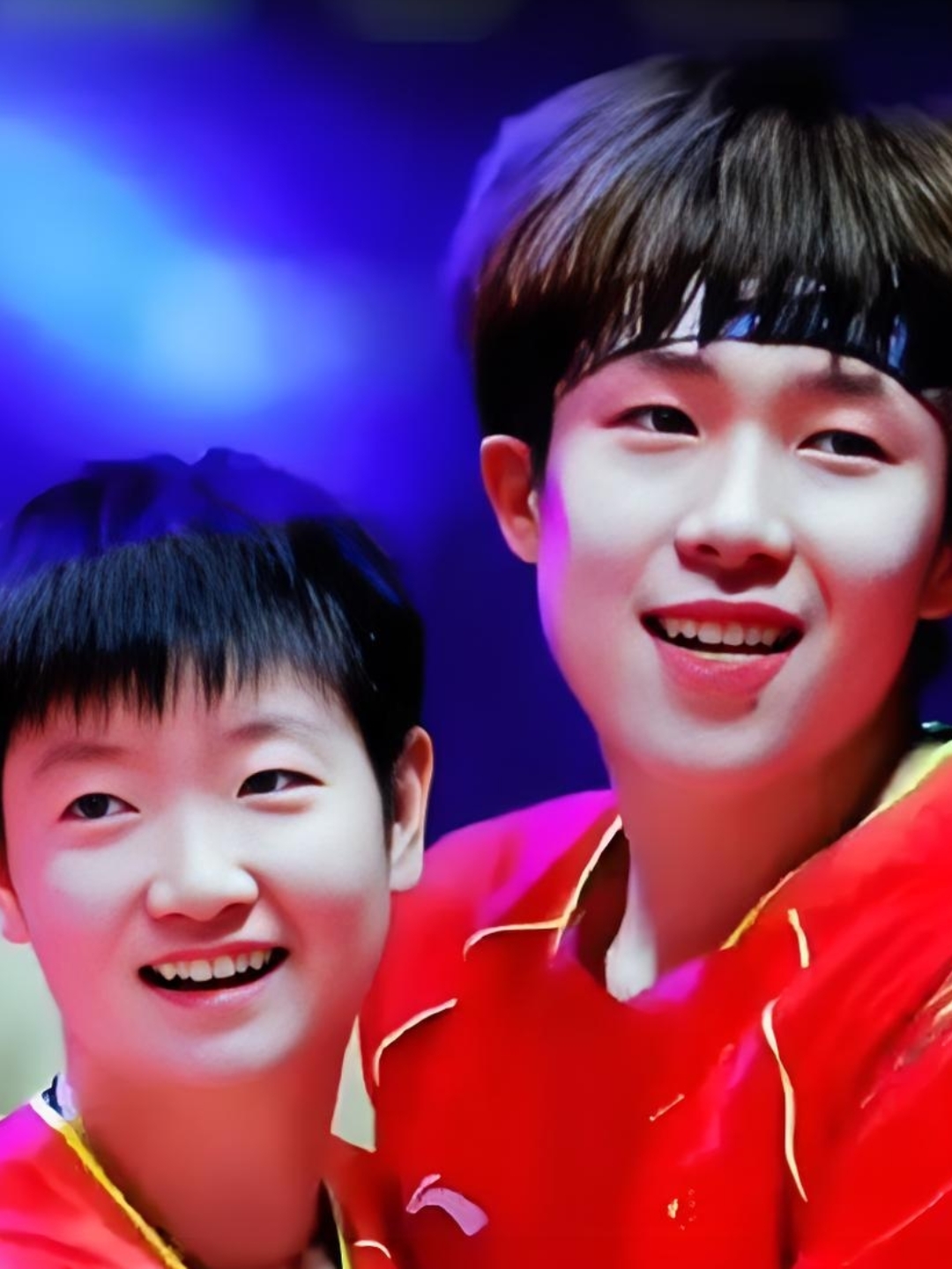 乒乓球双打赛上演绝杀，中国选手携手晋级