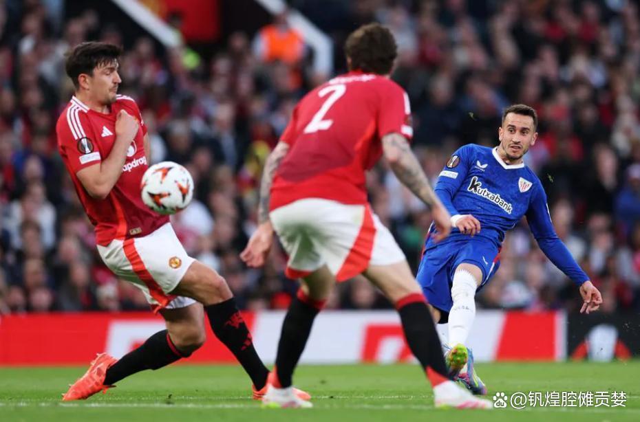 曼联客场惊险获胜，坚韧不拔
