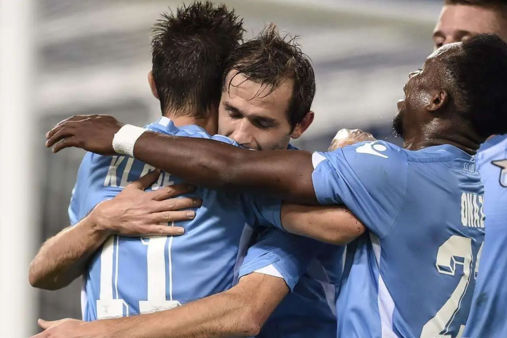 关于热那亚继续不败，保持不败纪录的信息