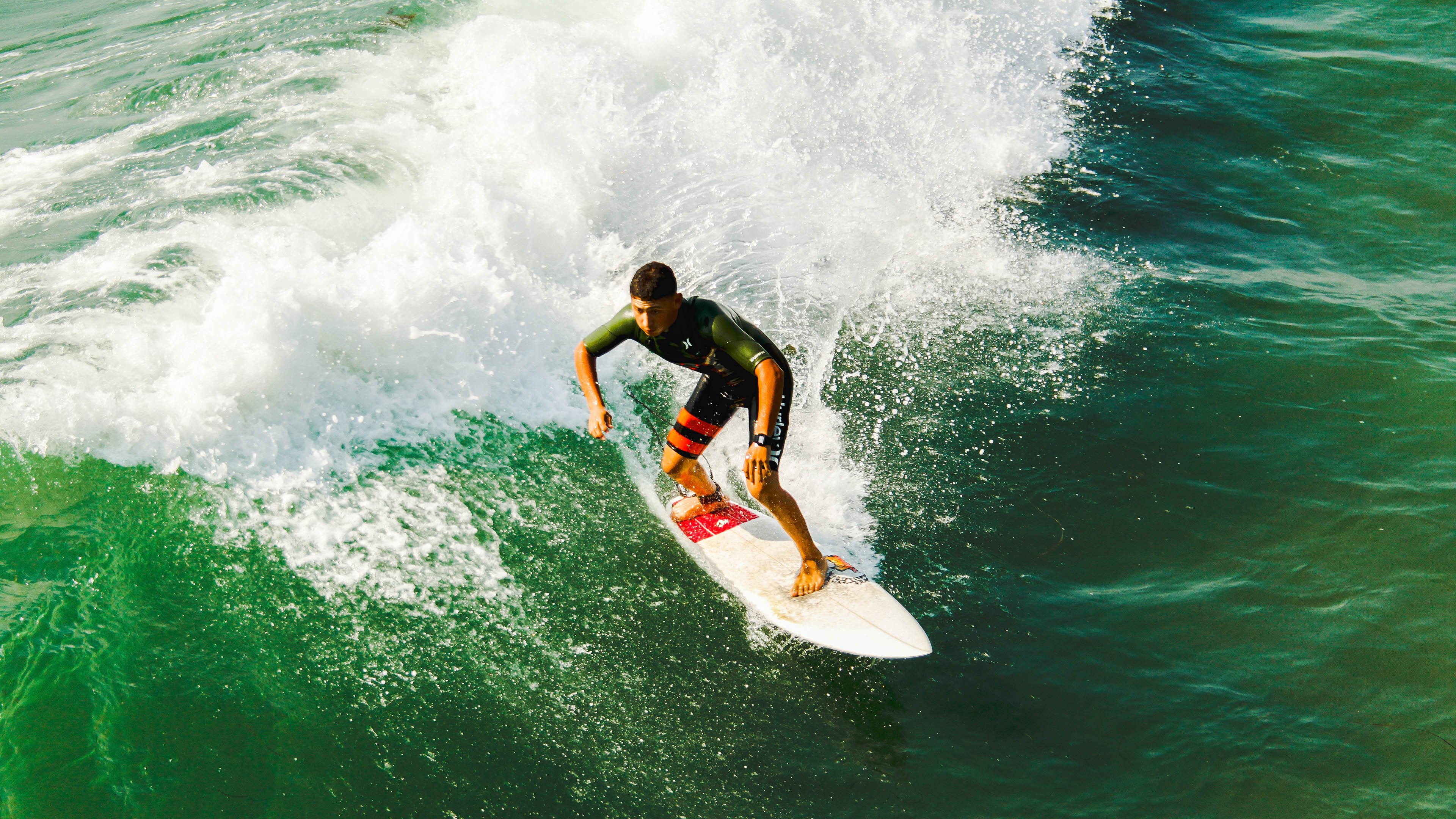霍勒迪主宰比赛走向，尼克斯力克老鹰