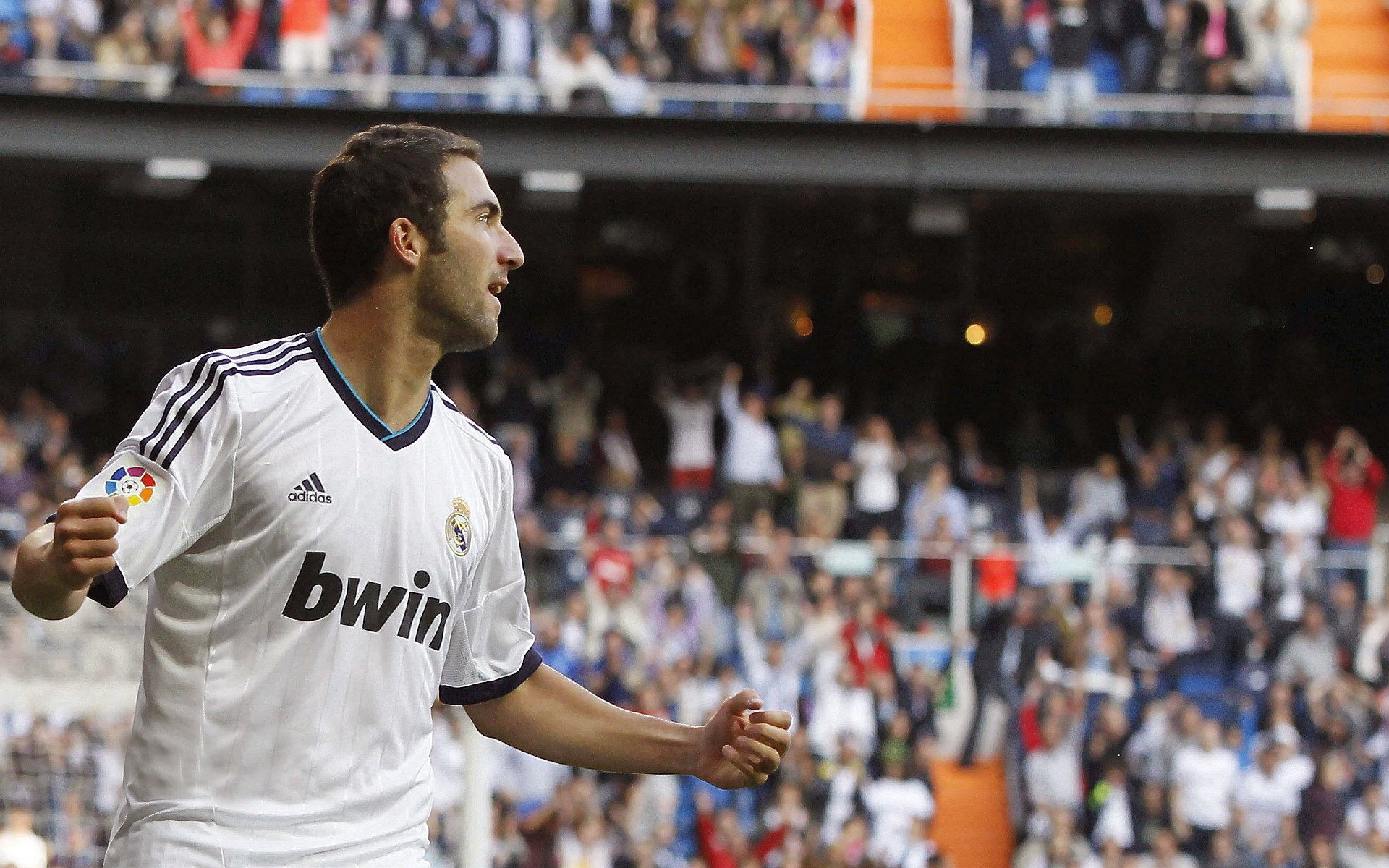 卢卡库爆发与苏格兰逆转，足球世界里的双重奇迹